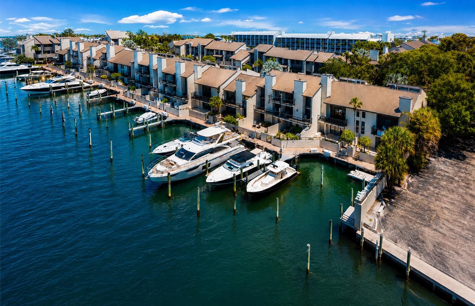 35 PORT SIDE Drive # 35B, Fort Lauderdale FL 33316