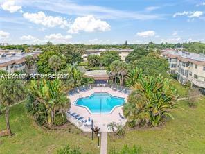 5021 W Oakland Park Blvd # 313 — Photo 2
