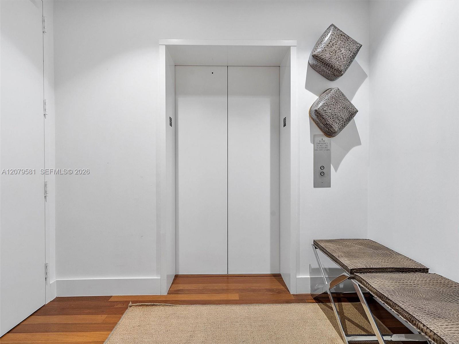 Private elevator foyer
