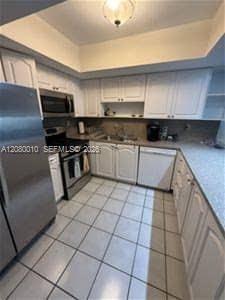 10641 SW 113th Pl # 76W — Photo 3