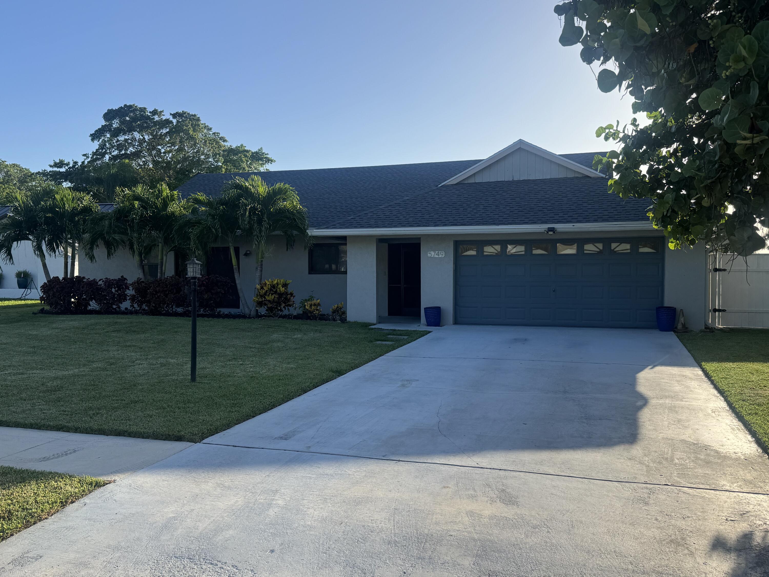 5749 ADAIR Way, Lake Worth FL 33467