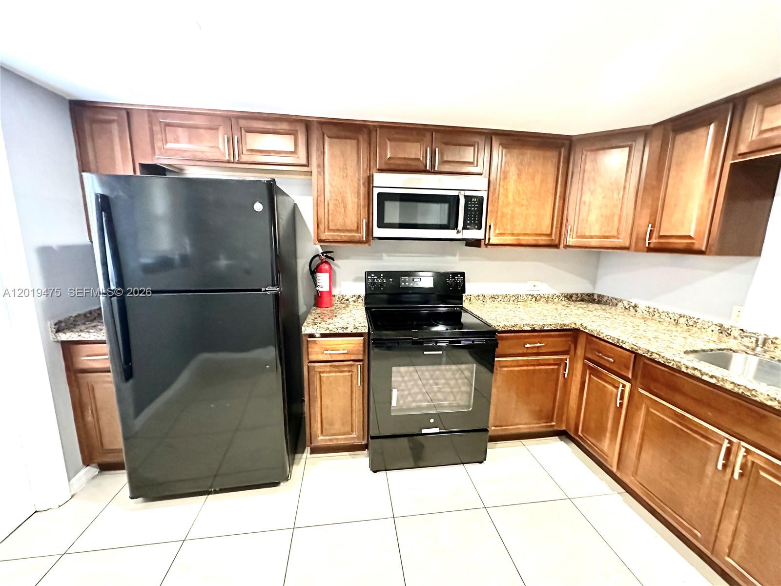 443 NE 195th St # 345, Miami FL 33179