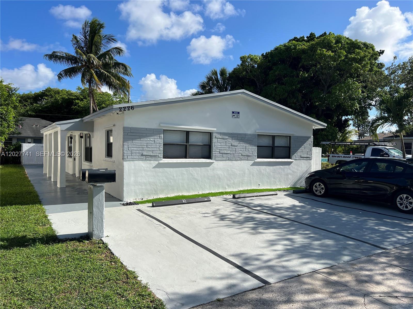 2226 Cody St, Hollywood FL 33020