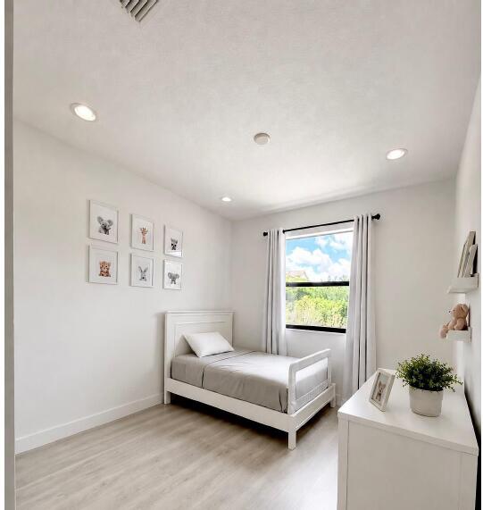 9218 SW 39TH Street — Photo 2