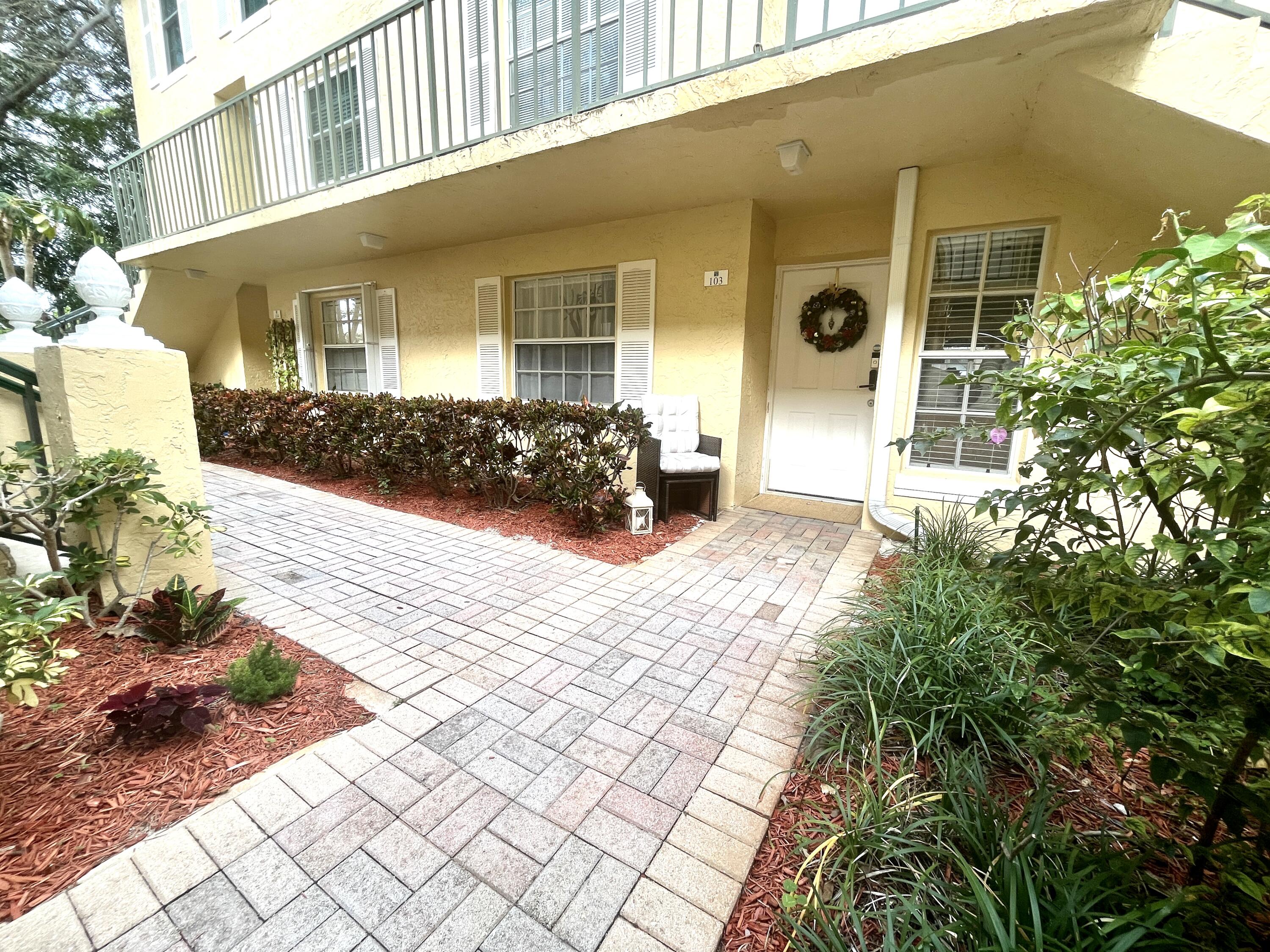 1105 Lake Shore Drive — Photo 3