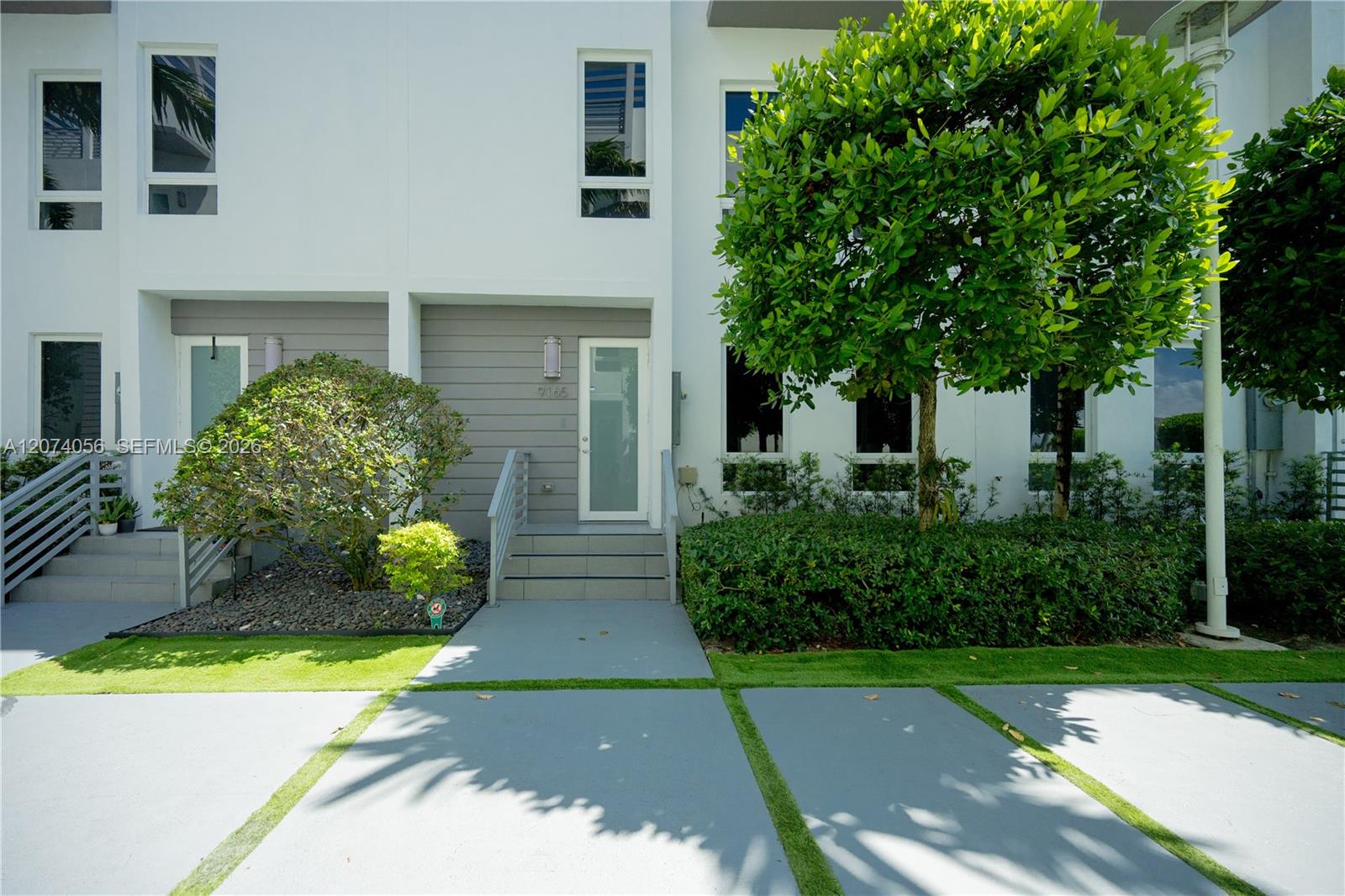 9165 NW 33rd St # 9165 — Photo 2