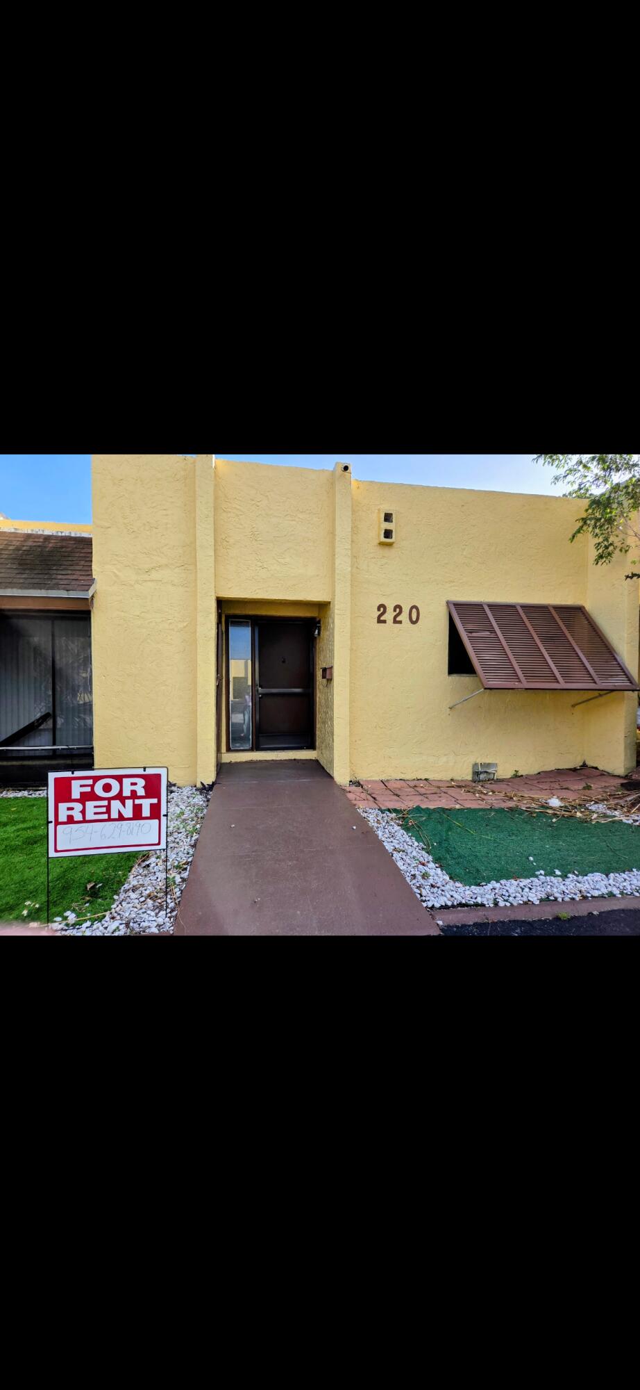 220 NW 43rd Court, Deerfield Beach FL 33064