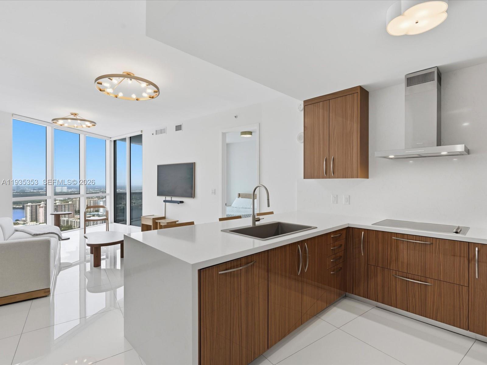 18201 Collins Ave # 5508, Sunny Isles Beach FL 33160