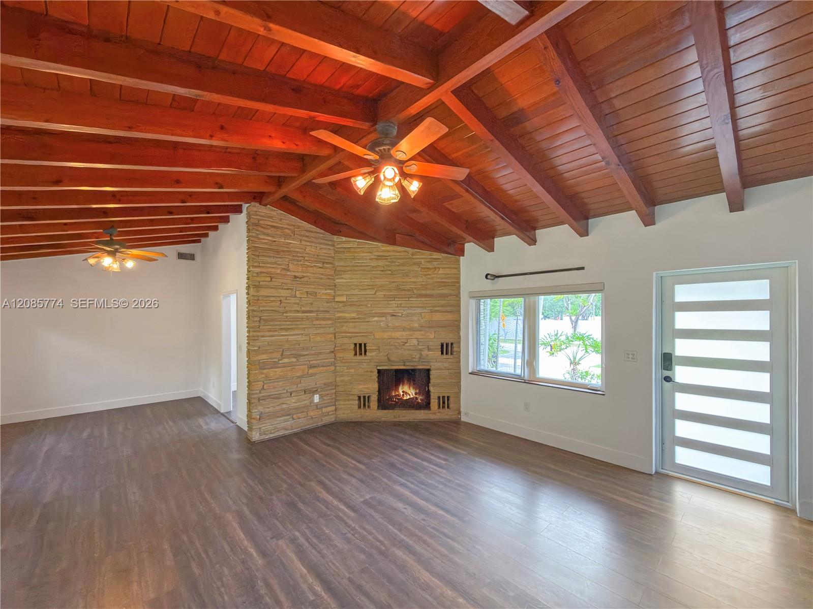 3128 Coconut Grove Dr — Photo 5