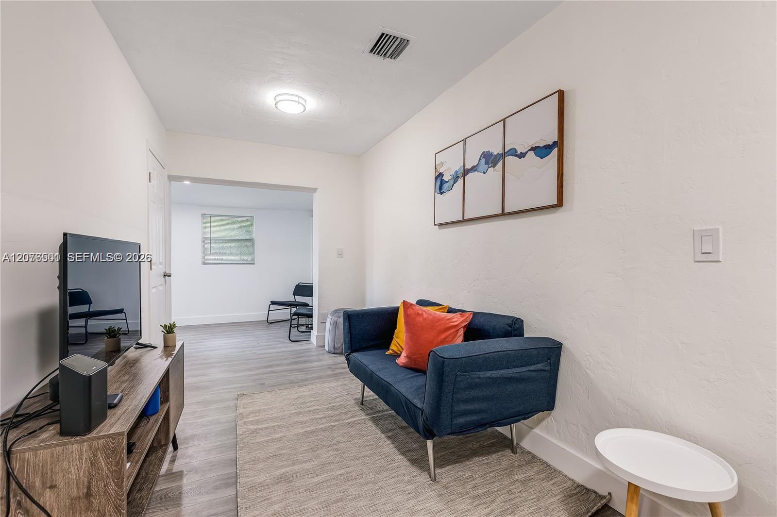 327 NE 55th St # FURNISHED — Photo 2