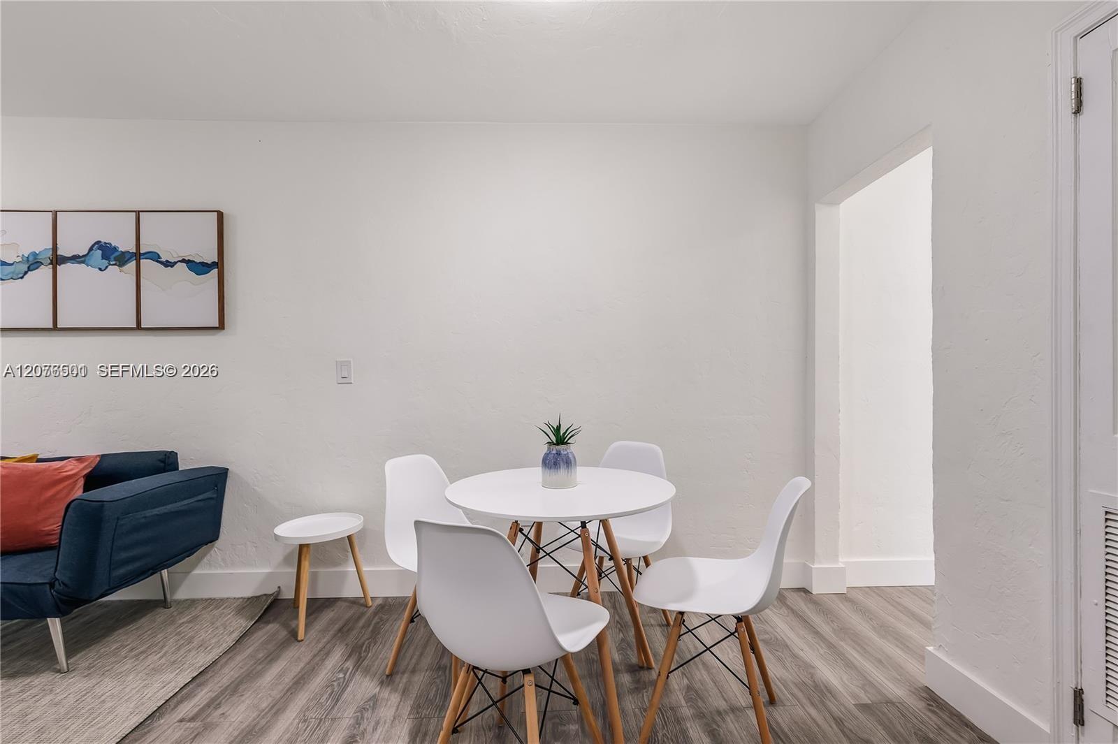 327 NE 55th St # FURNISHED — Photo 4