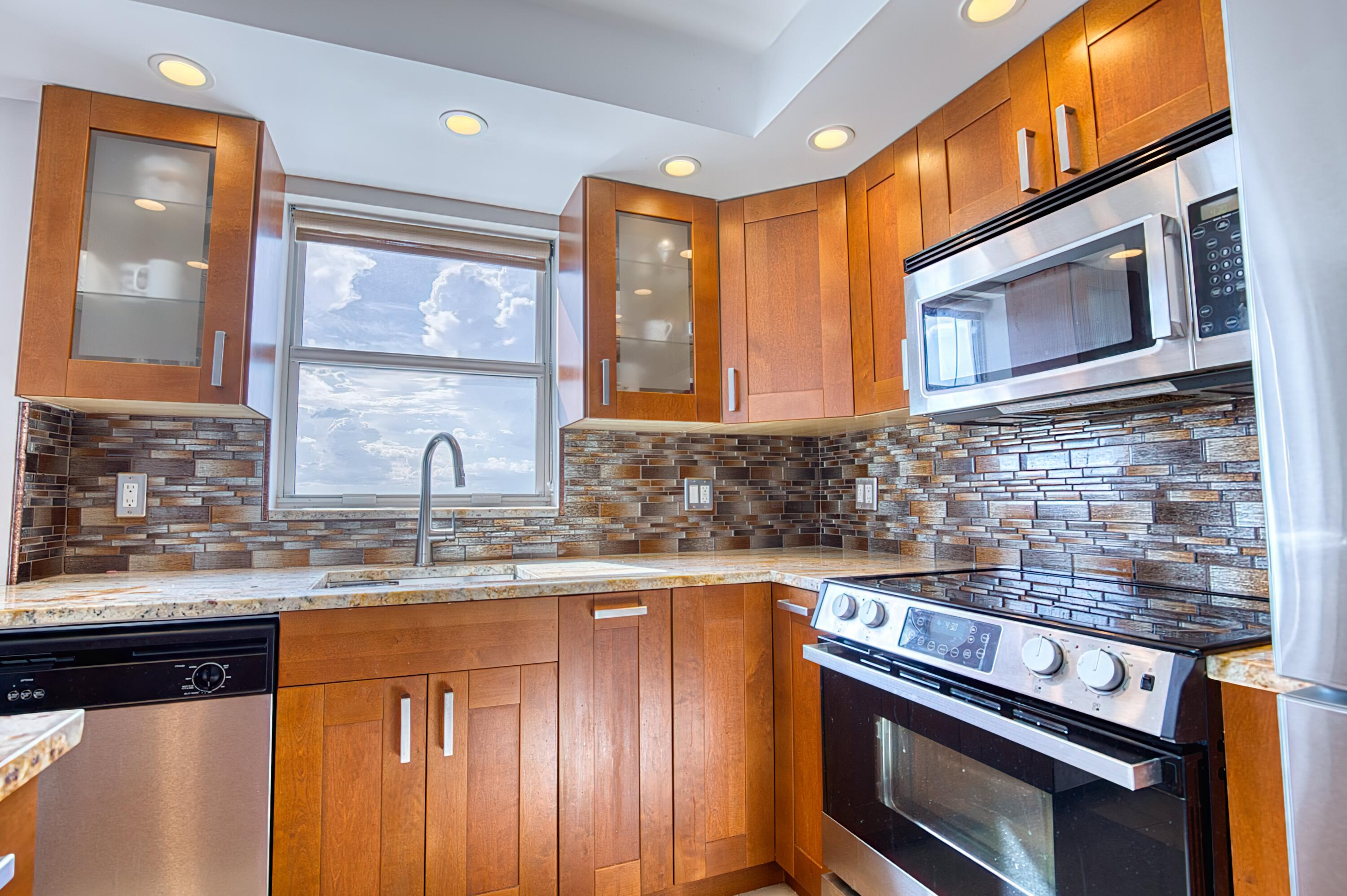 101 Briny Avenue # 2012 — Photo 3