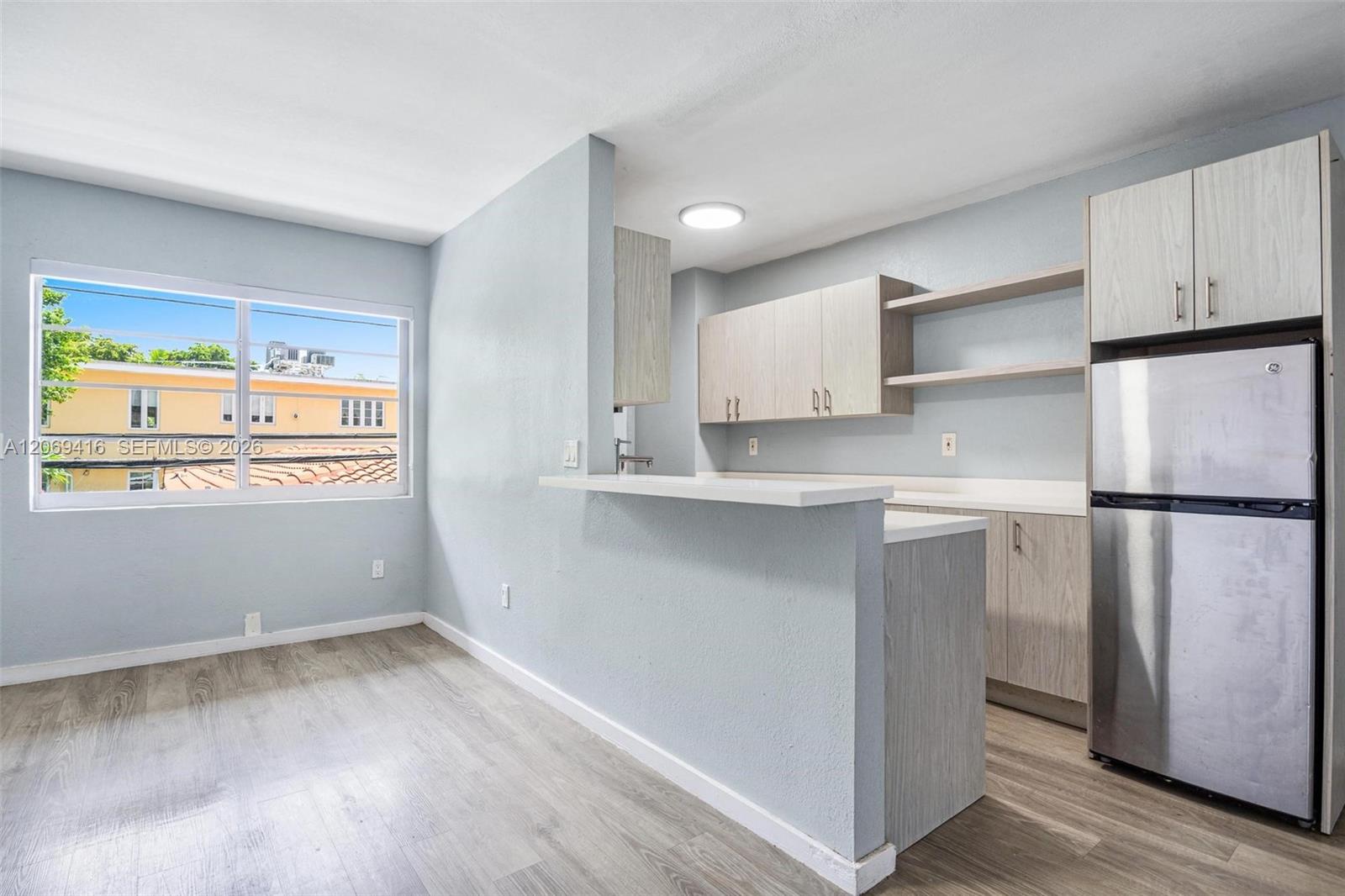 1135 8th St # 8, Miami Beach FL 33139