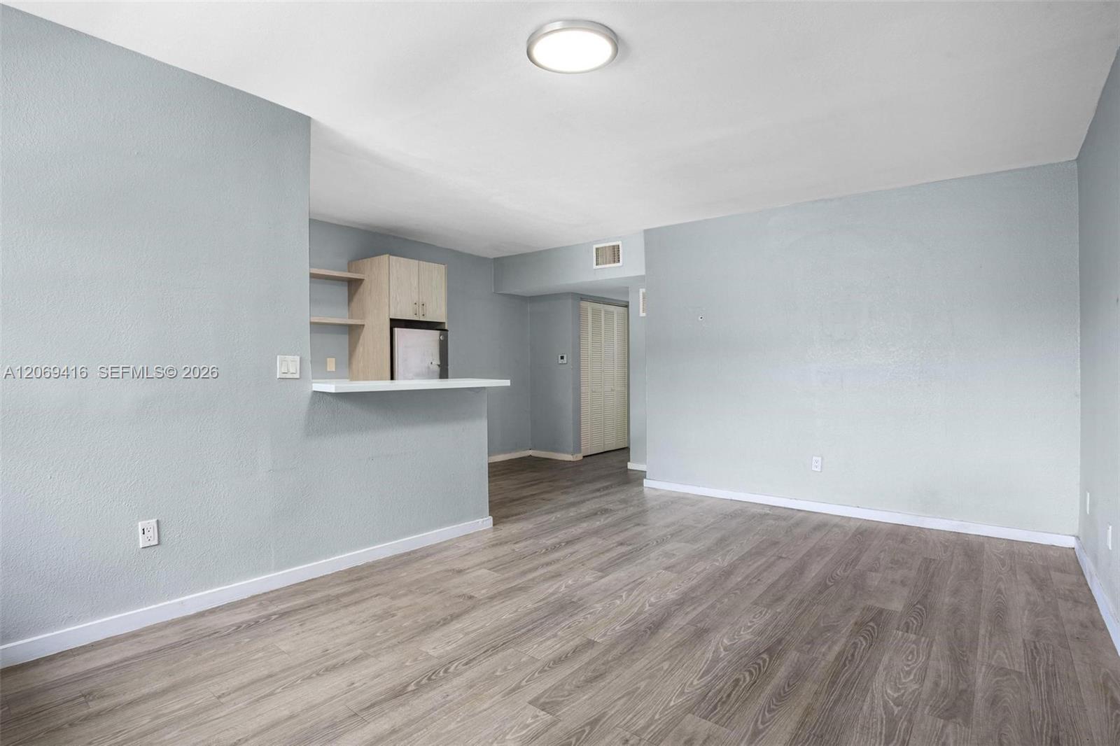 1135 8th St # 8 — Photo 3