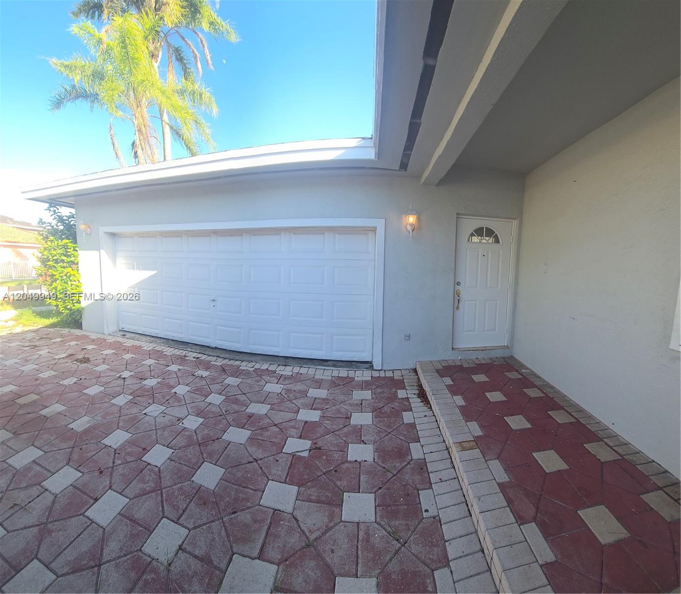 14236 SW 148th Ave — Photo 2