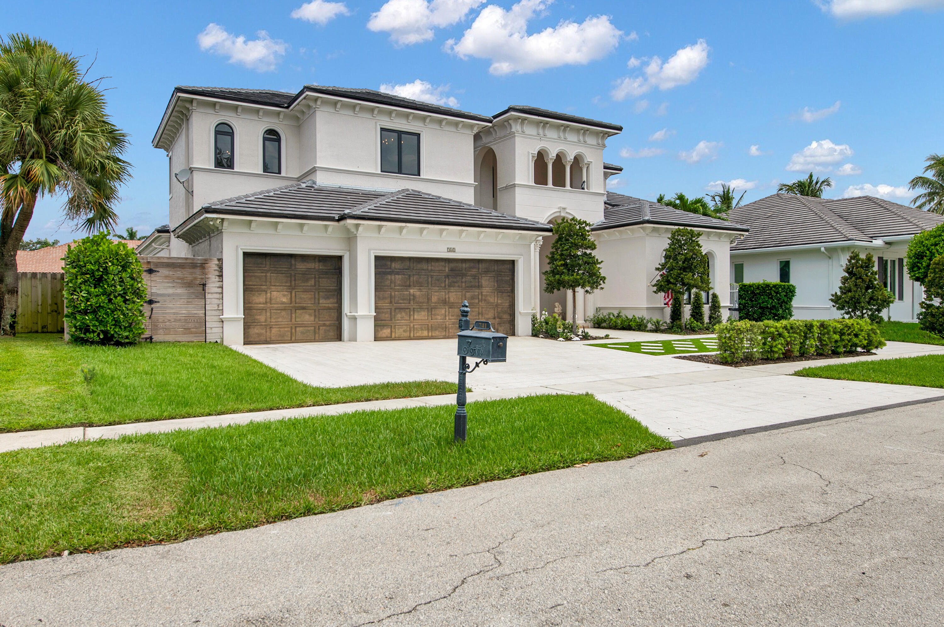 741 SW 15th Street — Photo 4