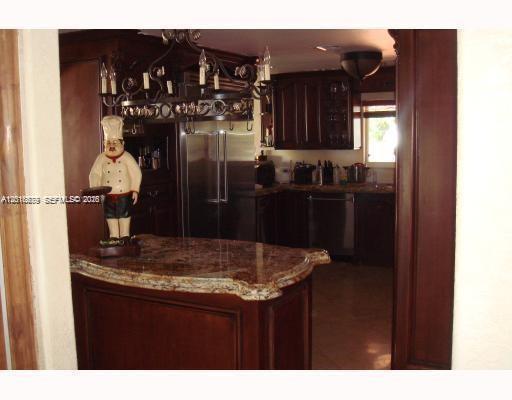 12425 SW 43rd St — Photo 4