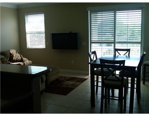 29 NE 24TH Avenue # 29 — Photo 3