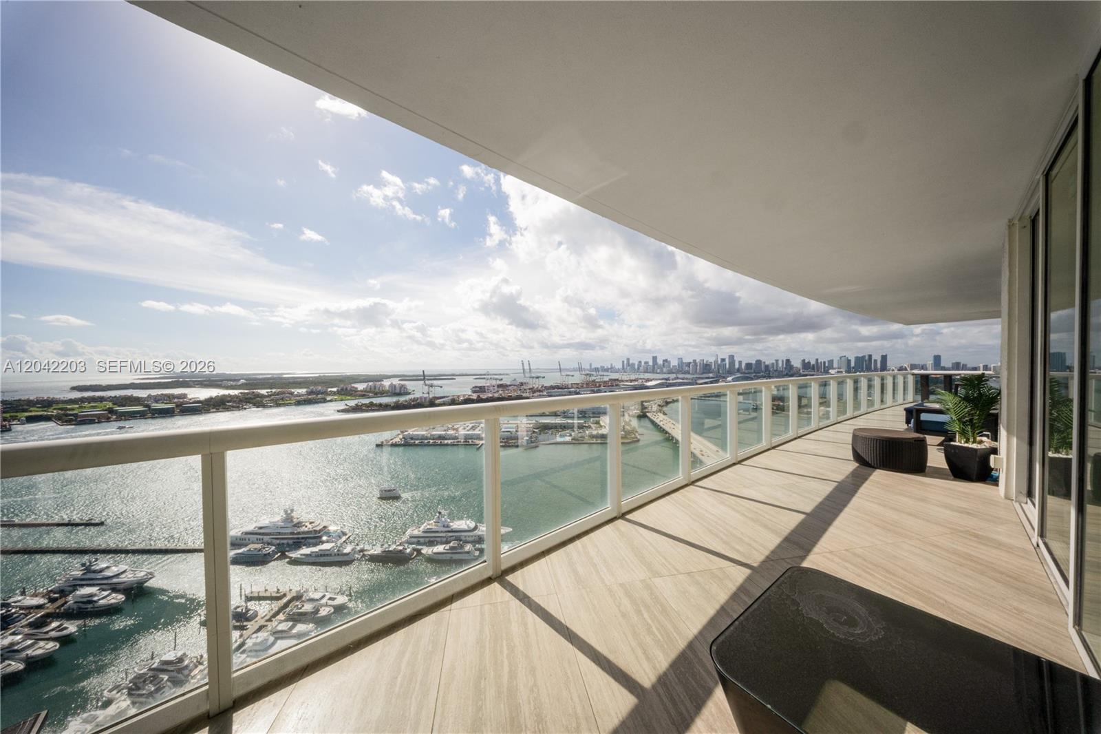 450 Alton Rd # 3301, Miami Beach FL 33139