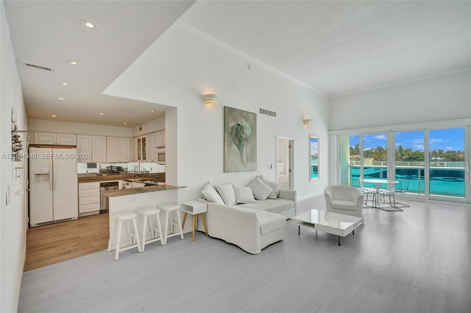 6770 Indian Creek Dr # O — Photo 3