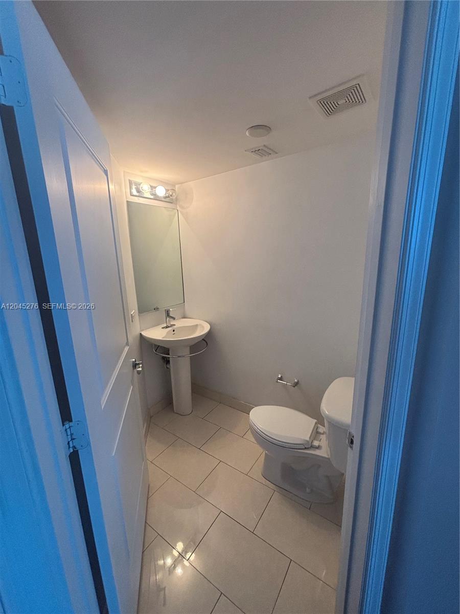 480 NE 30th St # 1004, Miami FL 33137