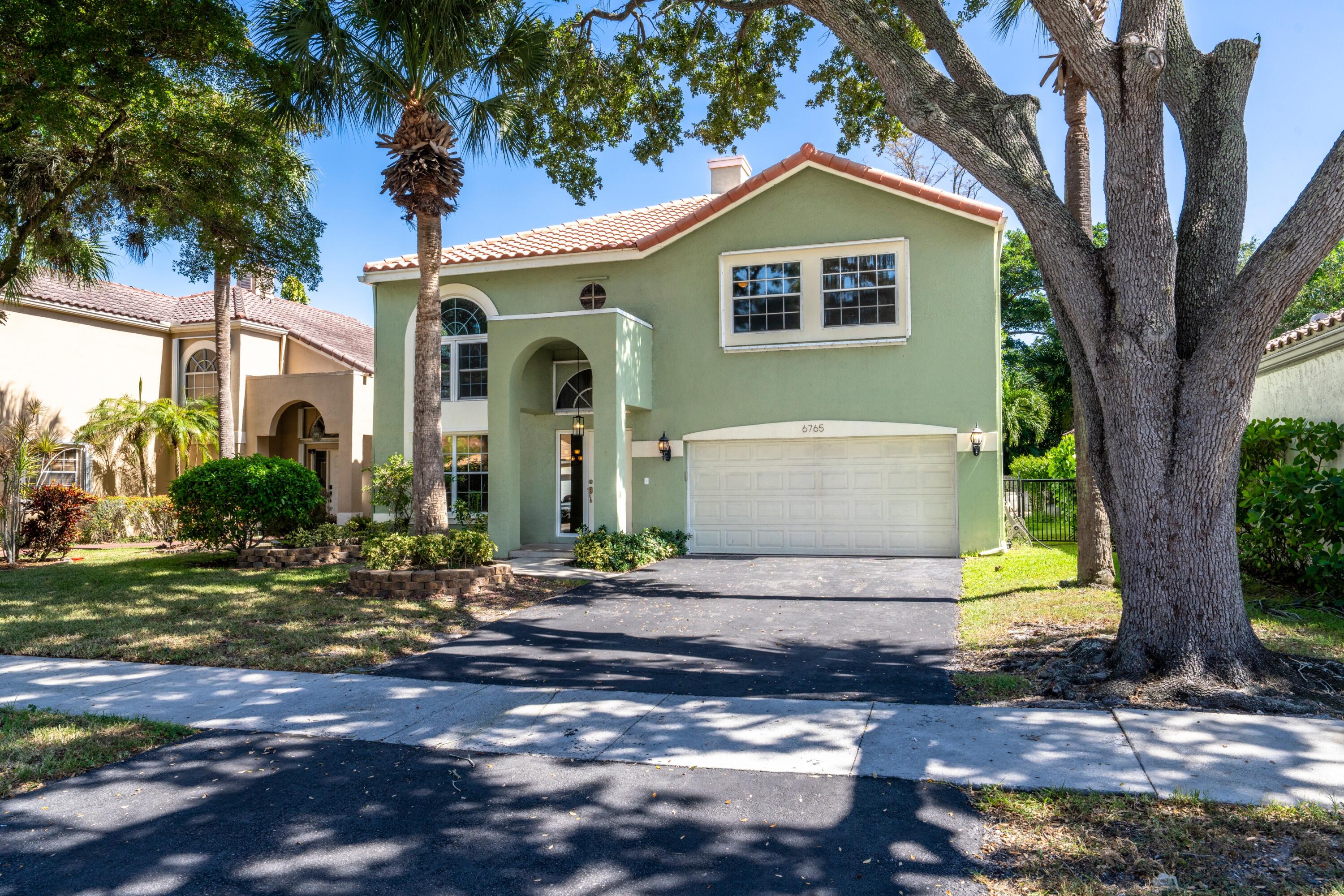 6765 NW 75th Place — Photo 3