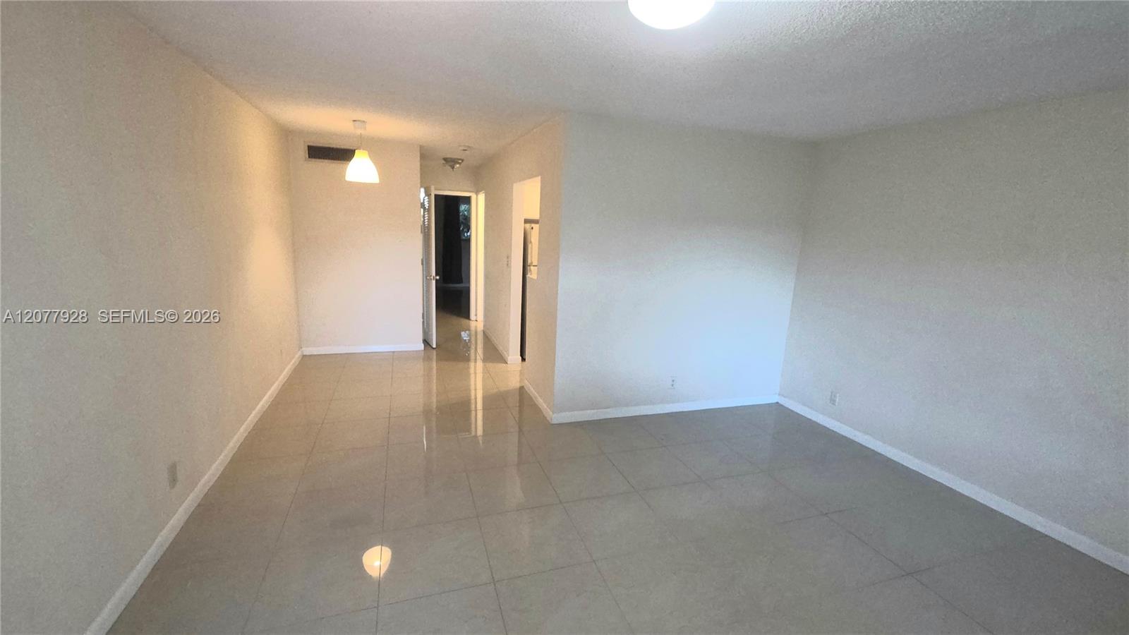 2170 NE 51st Ct # B3 — Photo 4