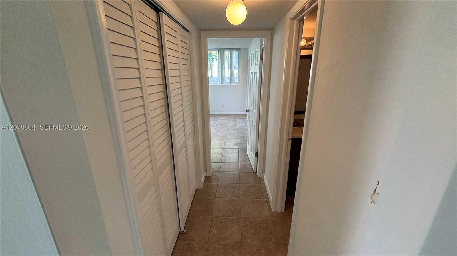 3257 NE 13th St # 101 — Photo 5