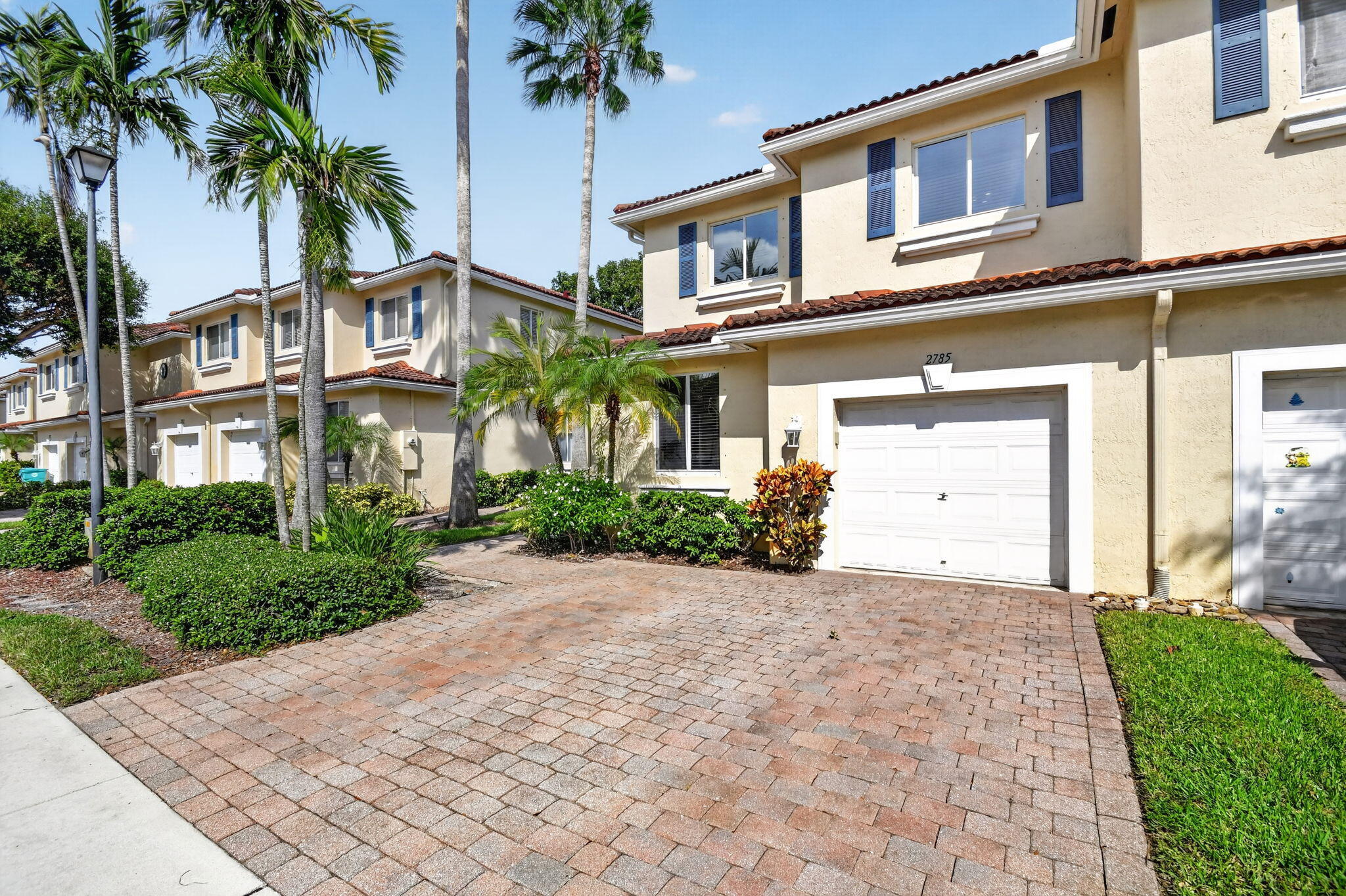 2785 S EVERGREEN Circle — Photo 3