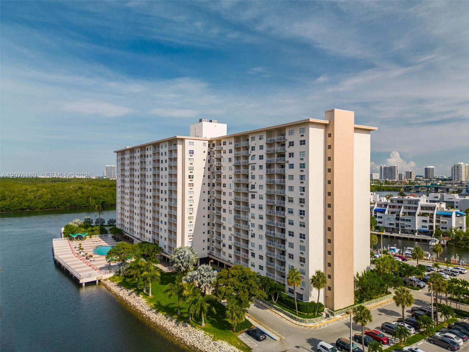 400 Kings Point Dr # 23, Sunny Isles Beach FL 33160