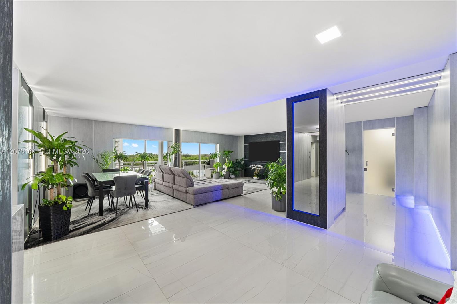 400 Kings Point Dr # 23 — Photo 2