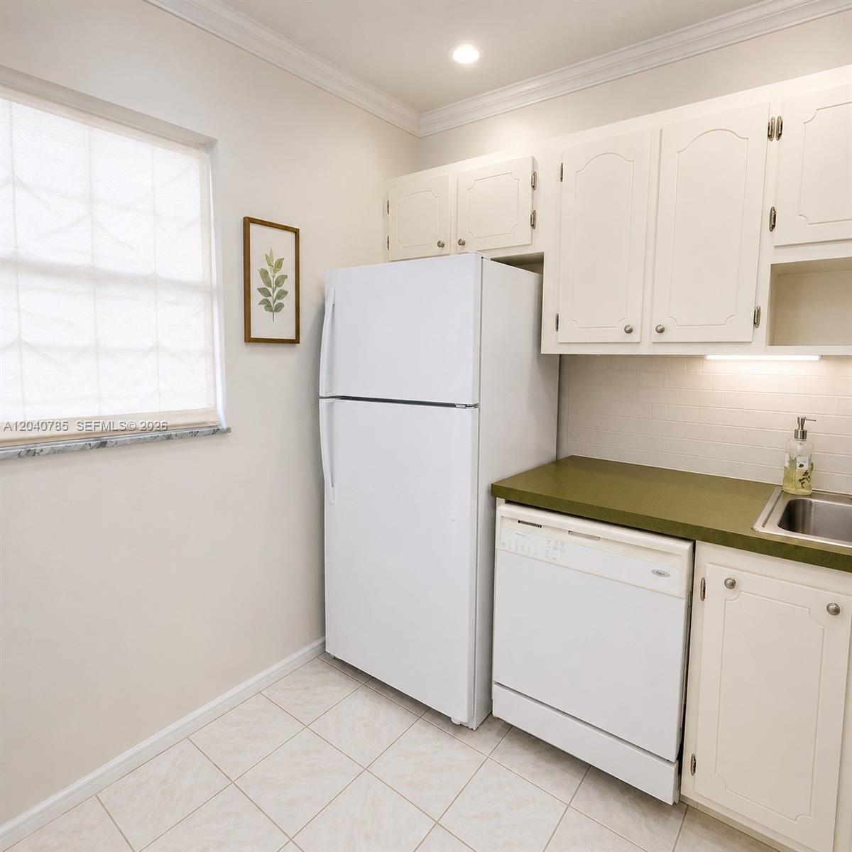 301 Cambridge Rd # 306 — Photo 3