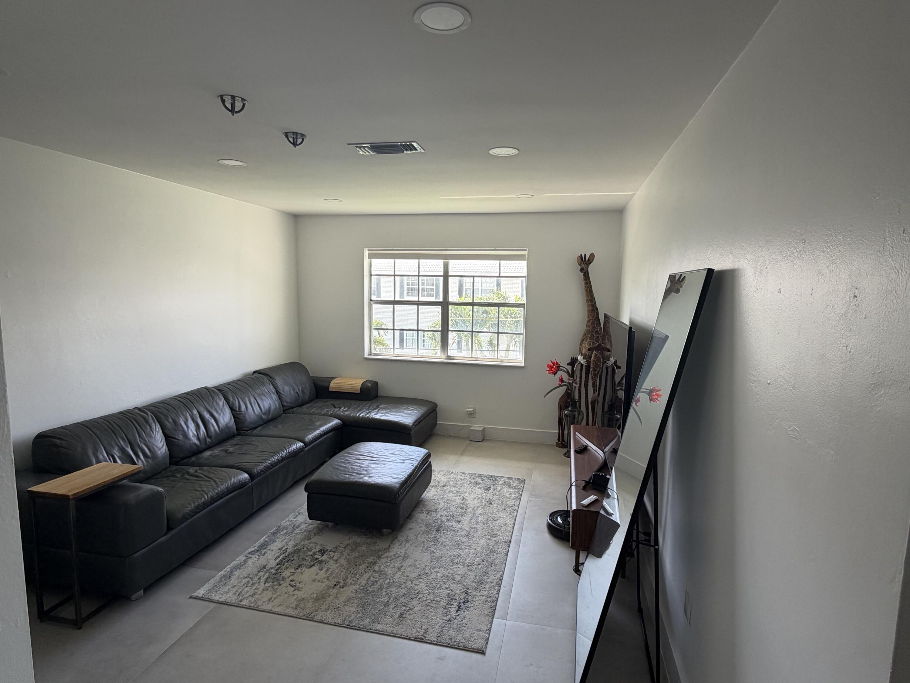 298 SW 6th Street # 2080, Boca Raton FL 33432