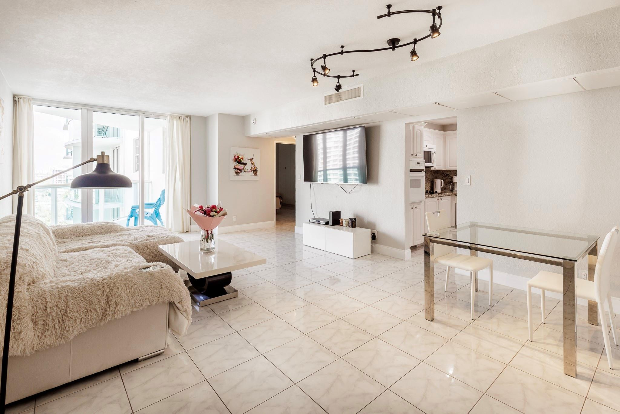 3801 S OCEAN Drive # 10S — Photo 4