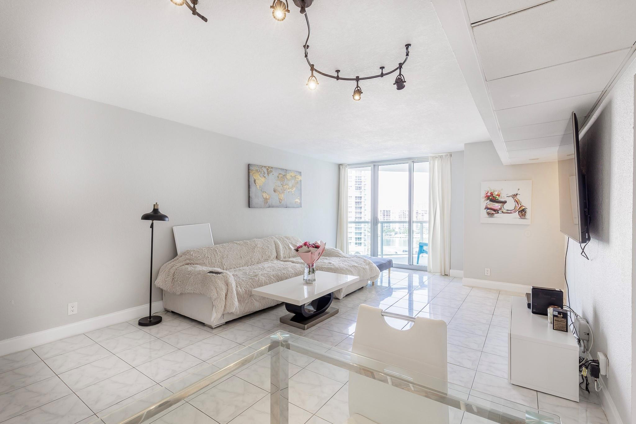 3801 S OCEAN Drive # 10S — Photo 3