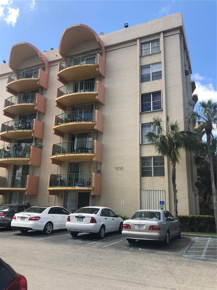 9350 Fontainebleau Blvd # 204, Miami FL 33172