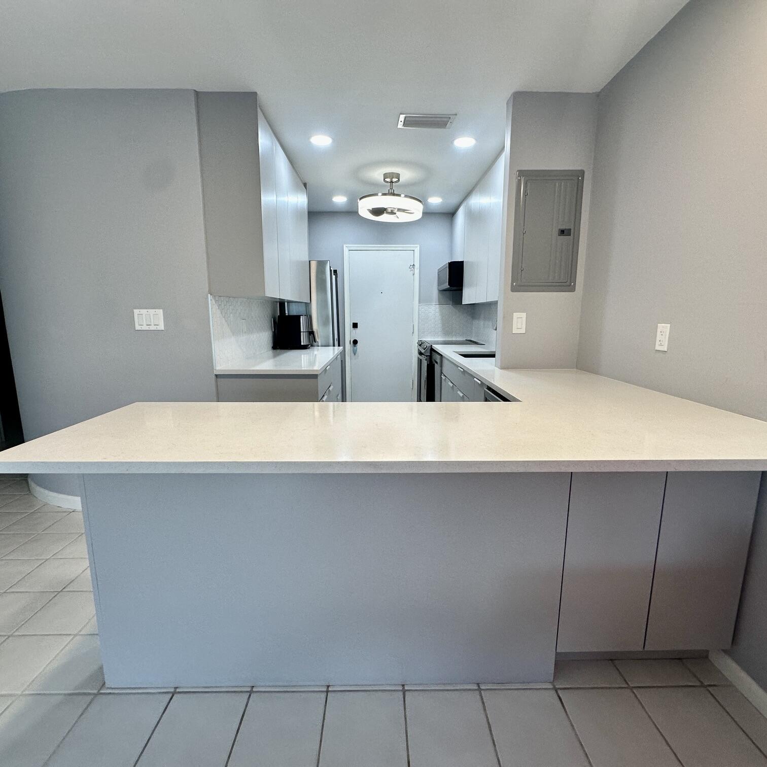 2171 NE 66th Street # 828, Fort Lauderdale FL 33308