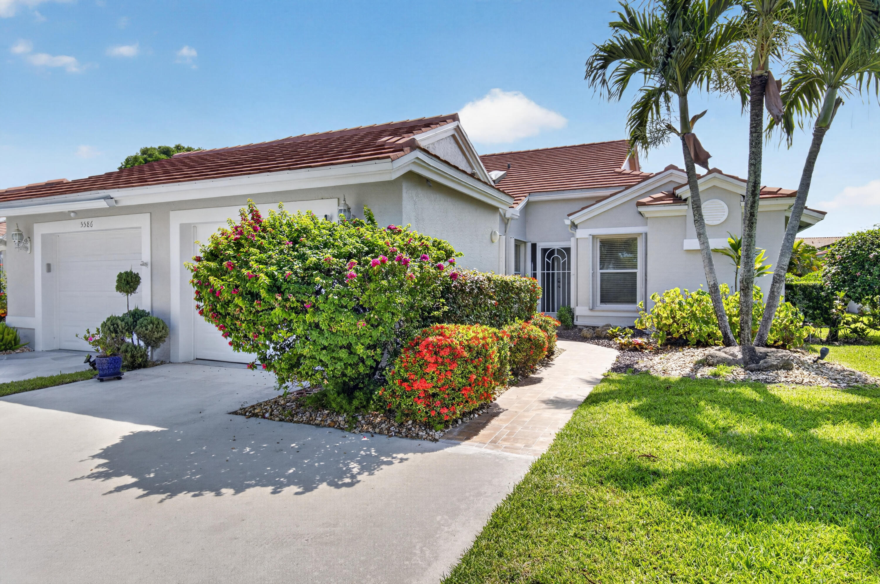 5590 Royal Lake Circle, Boynton Beach FL 33437
