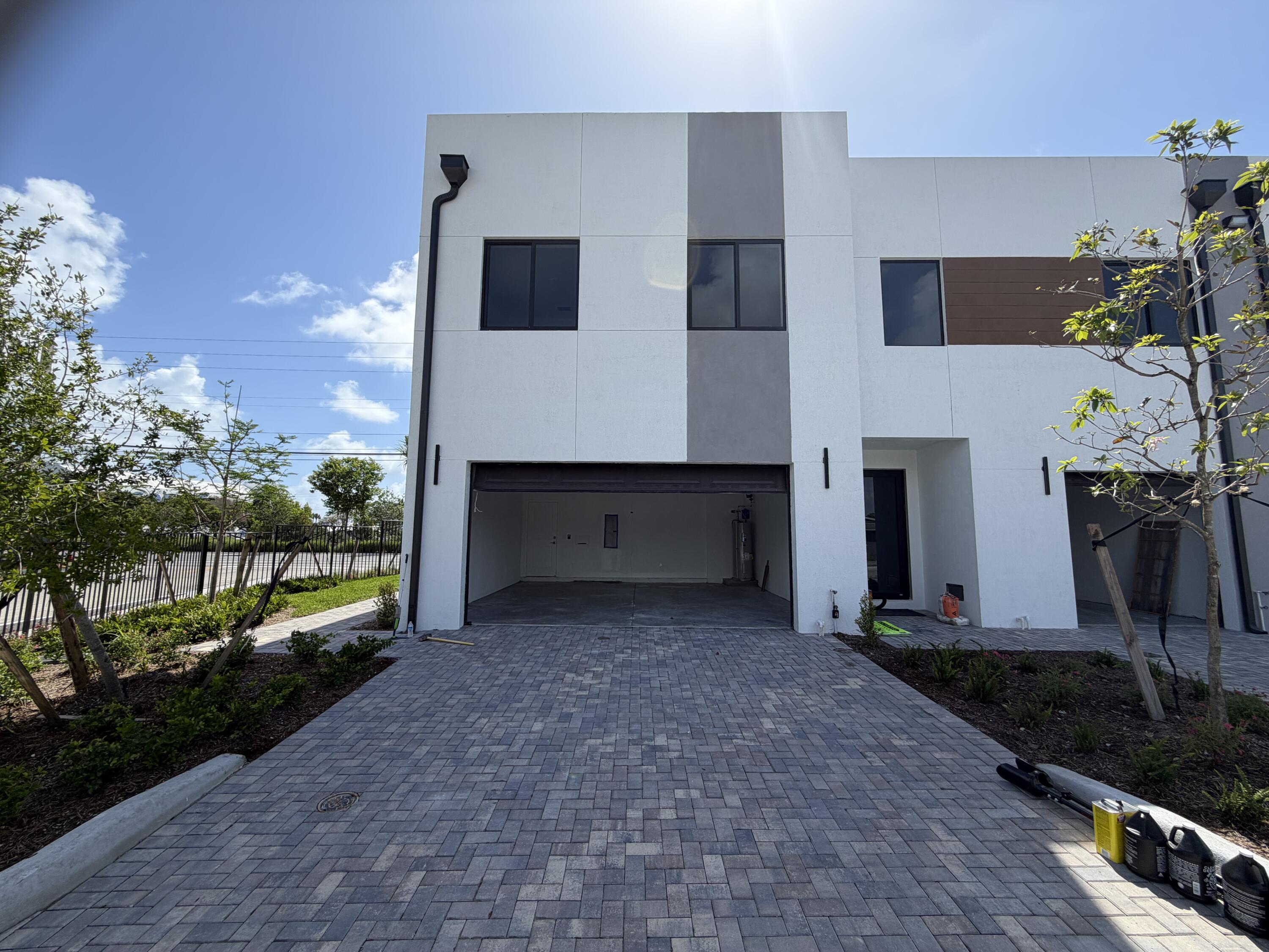 1548 NW 1st Avenue, Pompano Beach FL 33060