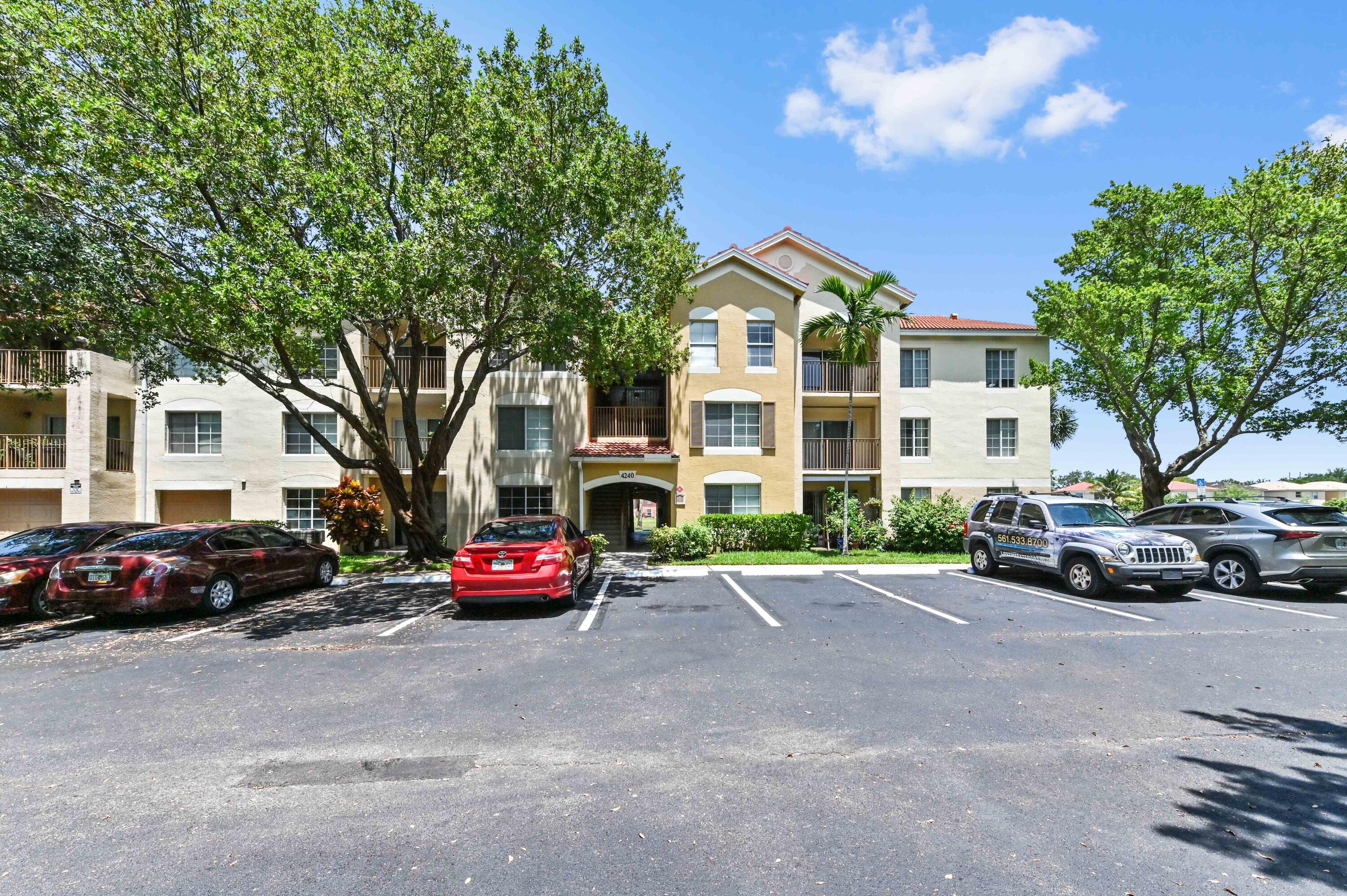 4240 San Marino Boulevard # 108 — Photo 2