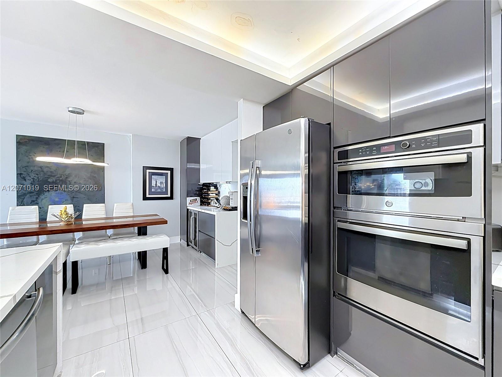 6900 Bay Dr # 11G View 3