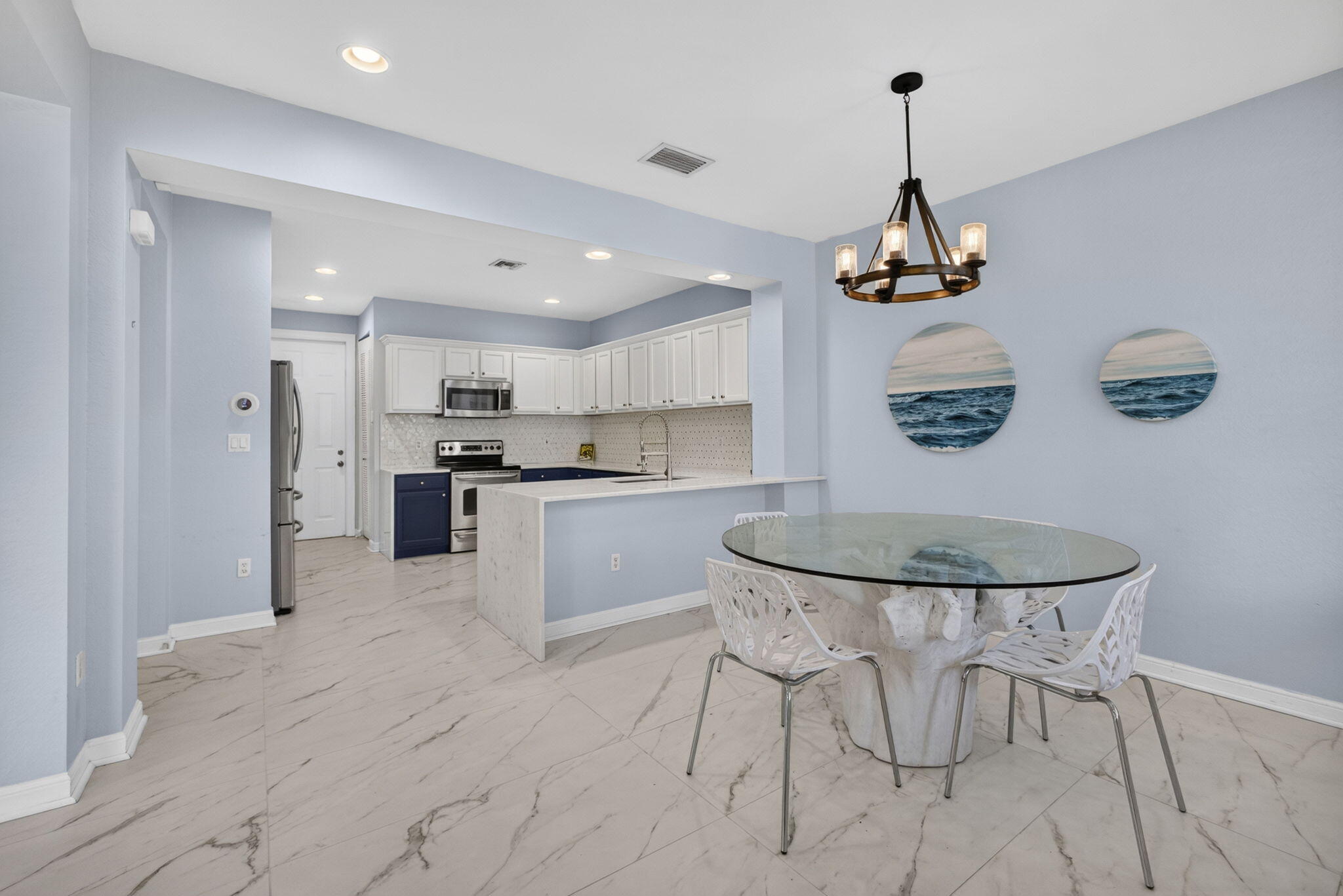 980 Marina Del Ray Lane # 2 — Photo 3