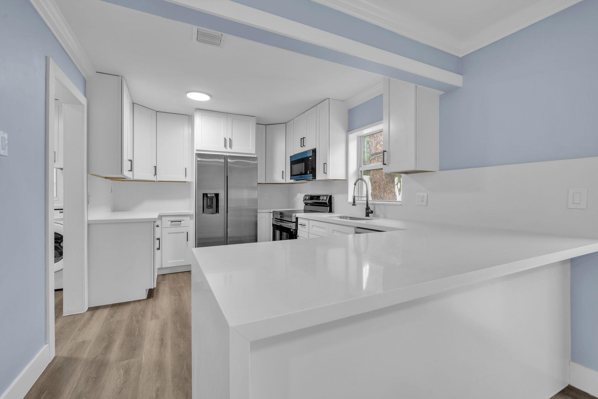 4630 NE 5TH Terrace — Photo 5