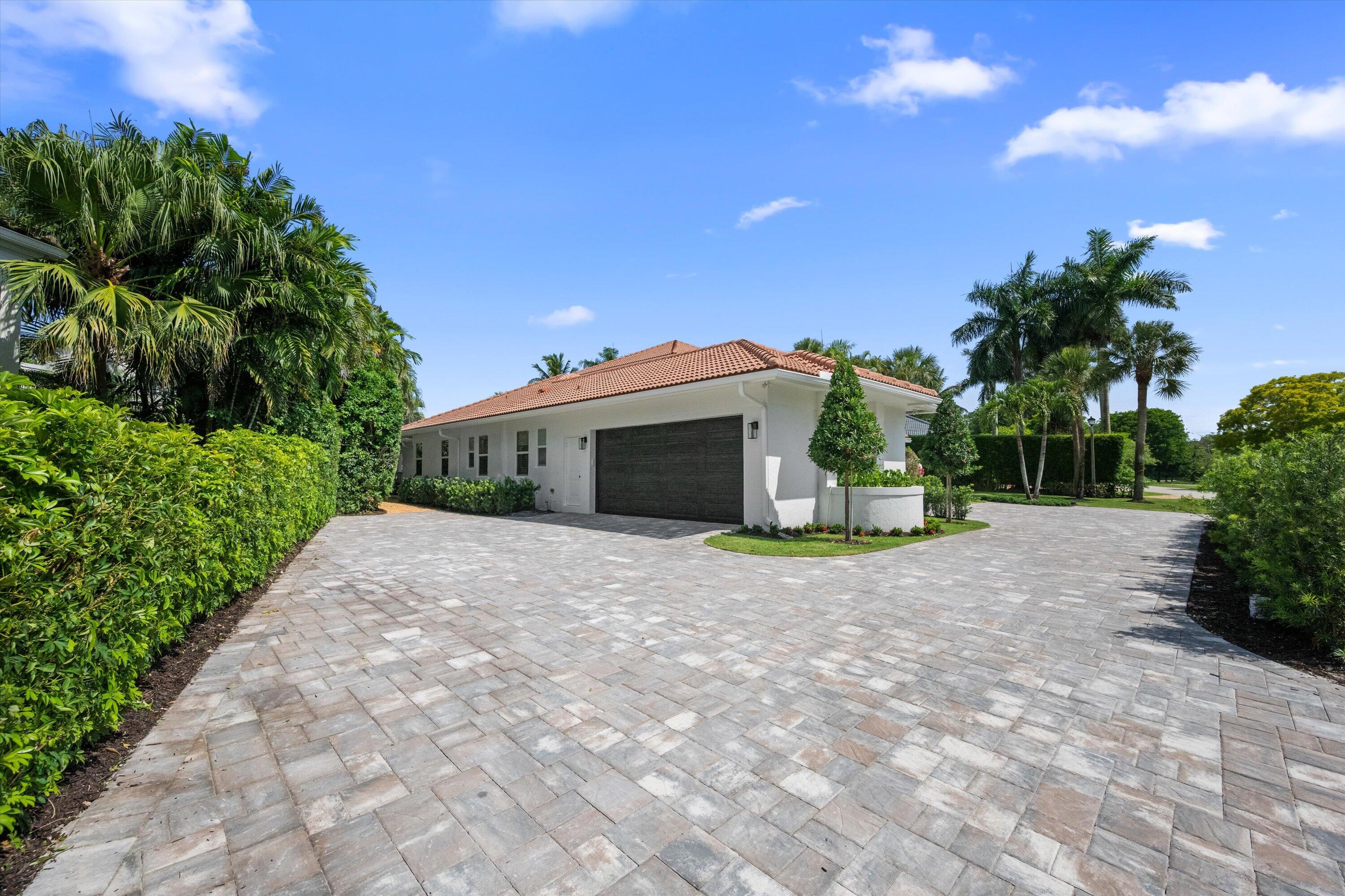 2432 Golf Brook Drive — Photo 4