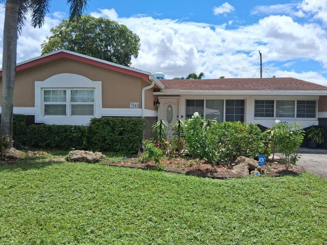 7040 SW 29th Street — Photo 3