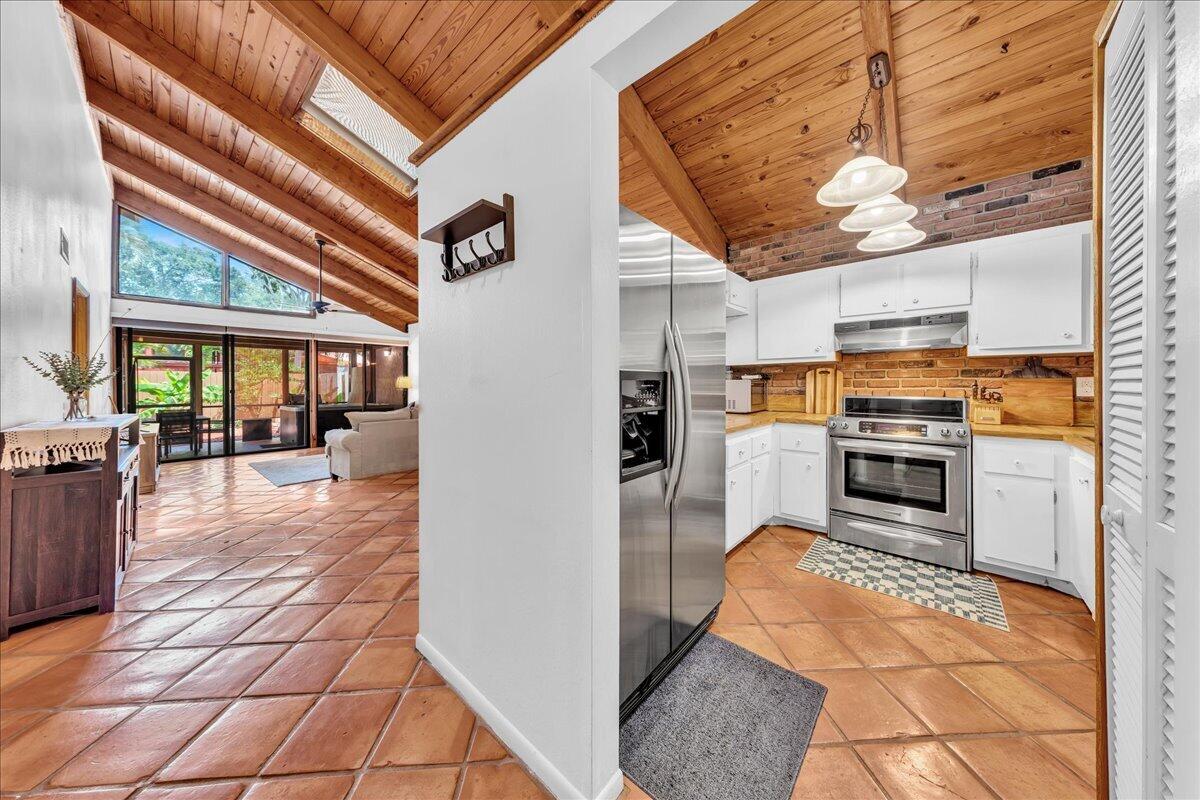 6120 NW 33rd Way — Photo 5