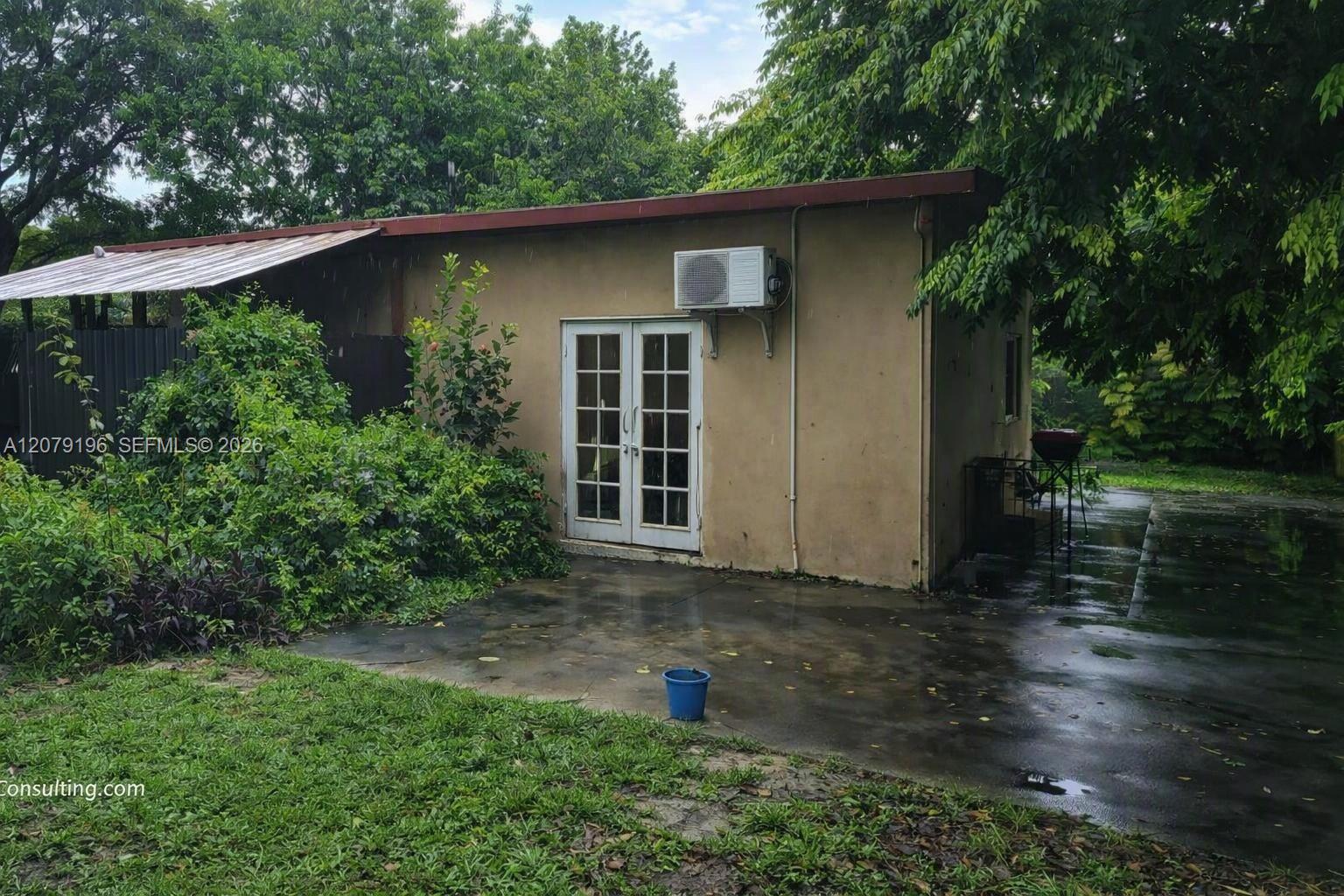 In Law Quarters