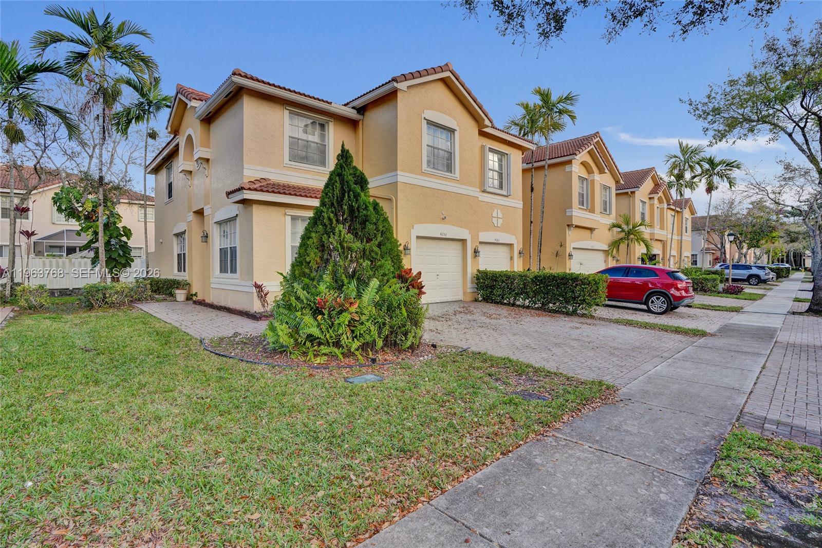 4253 SW 124th Ter — Photo 5