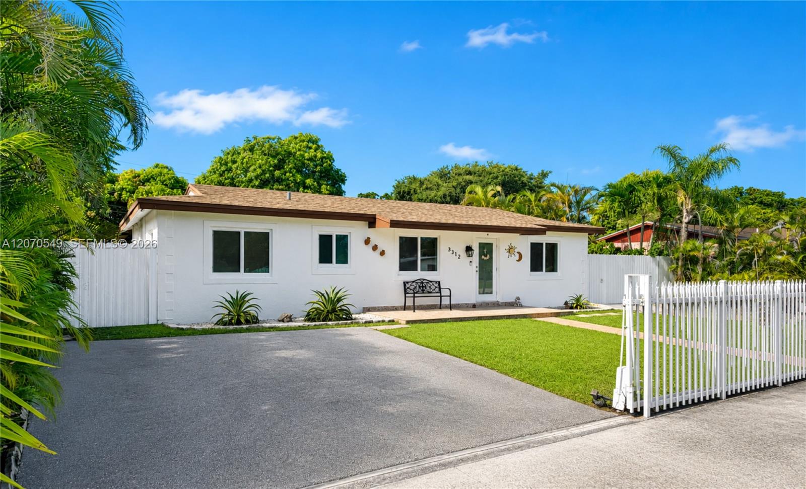 3312 NW 182nd St, Miami Gardens FL 33056