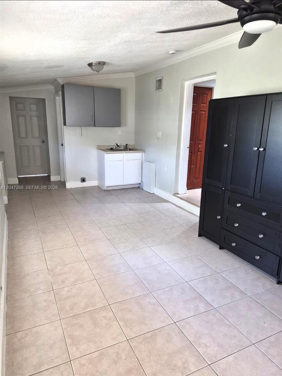 6118 Royal Palm Blvd — Photo 5
